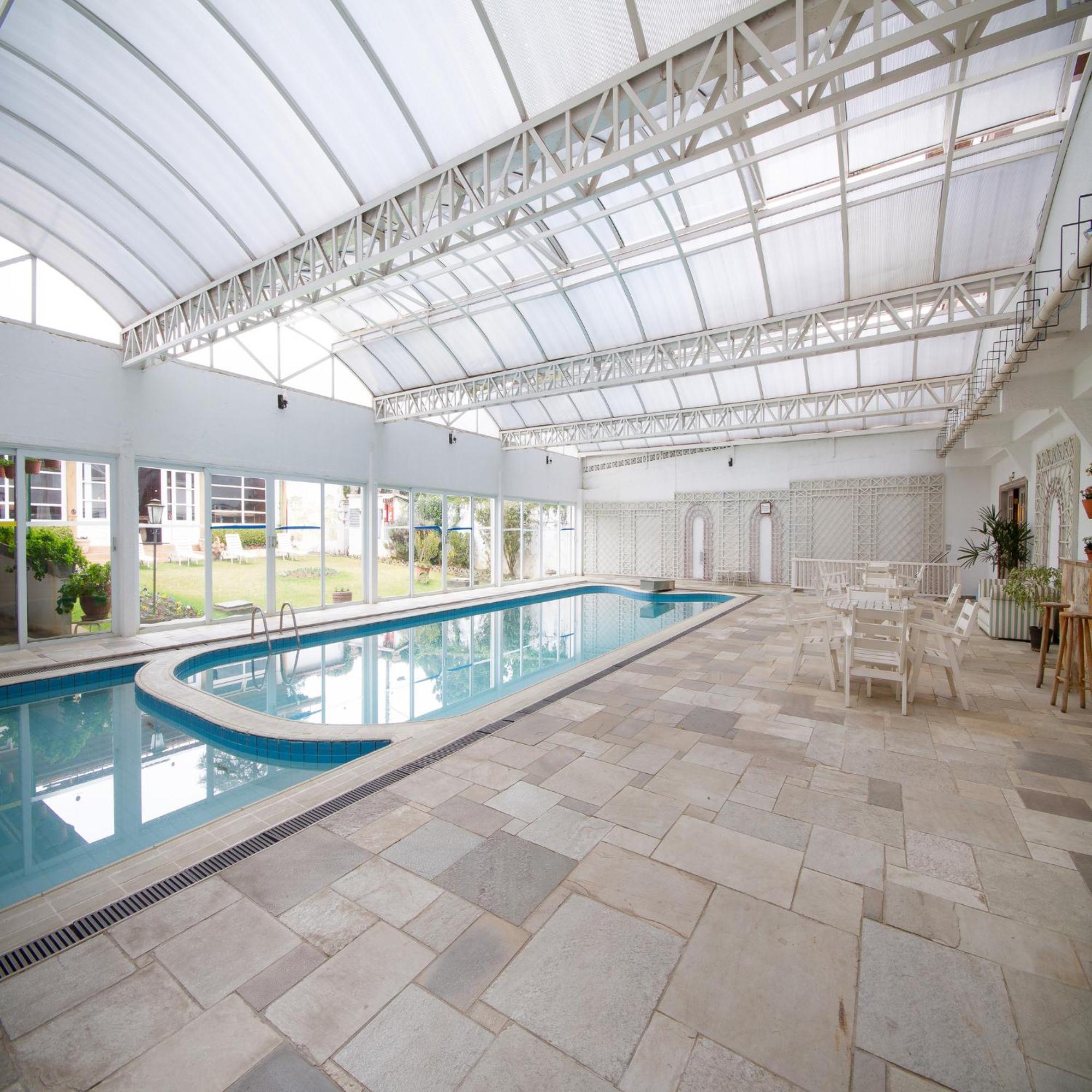 Chateau Hotel 4*